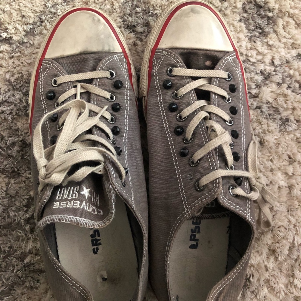 Grey converse sneakers